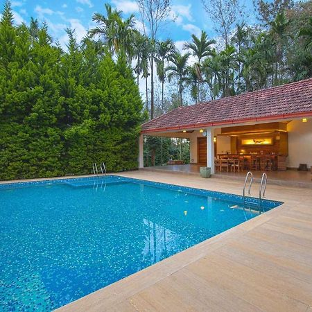 Stayvista At Tall Silver With Infinity Pool & Breakast Madikeri Exterior photo