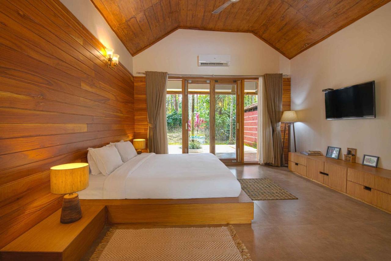 Stayvista At Tall Silver With Infinity Pool & Breakast Madikeri Exterior photo